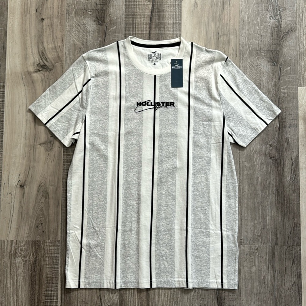 Men’s Hollister Stripped Shirt